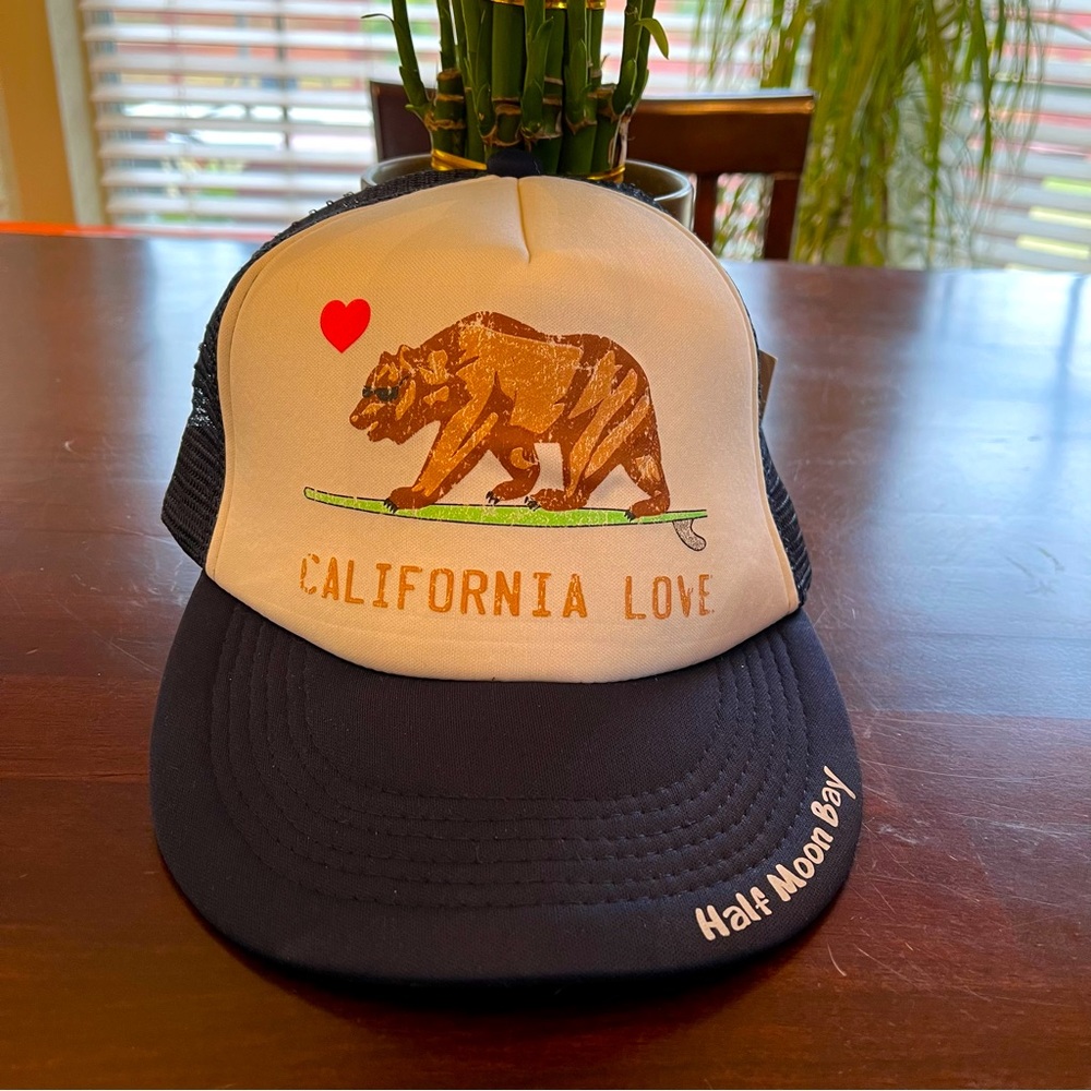 California Scene Women’s “California Love” Foam, Mesh, SnapBack Trucker’s Cap.